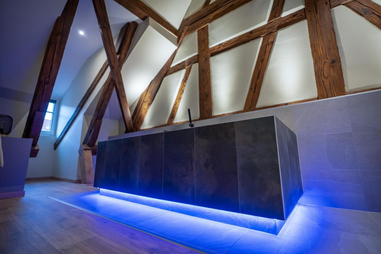 Serenity - De Prestige 4 Et 5 étoiles - 2, 4 Et 6 Personnes- Centre Historique Appartement